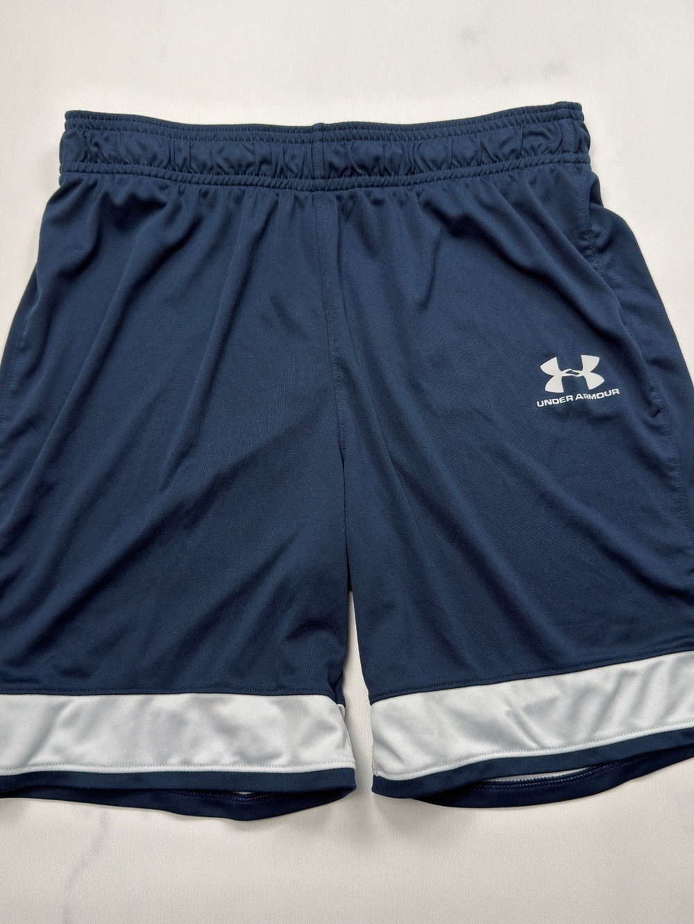 Under Armour Athletic Shorts HeatGear Fitted - Boys XL